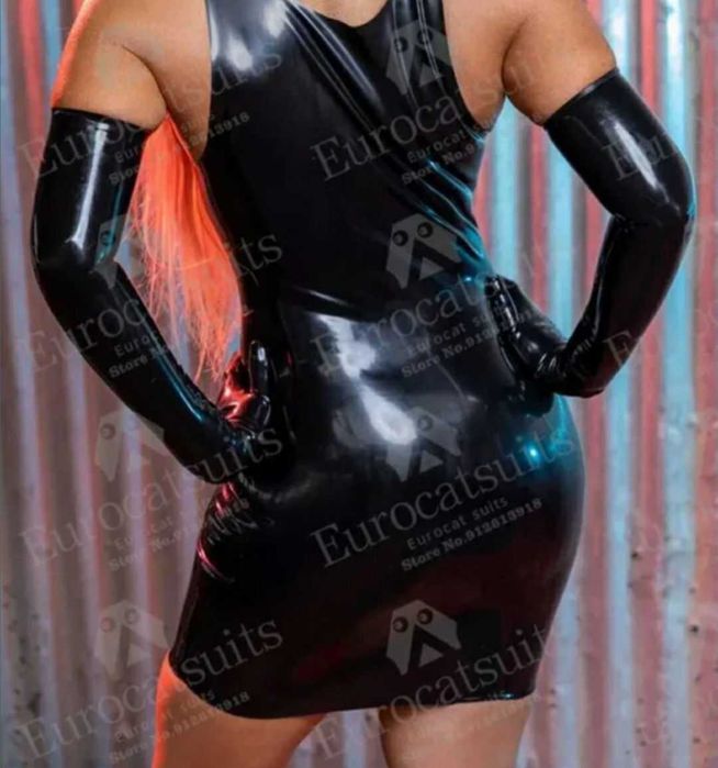 Latex. Длинные женские перчатки из латекса