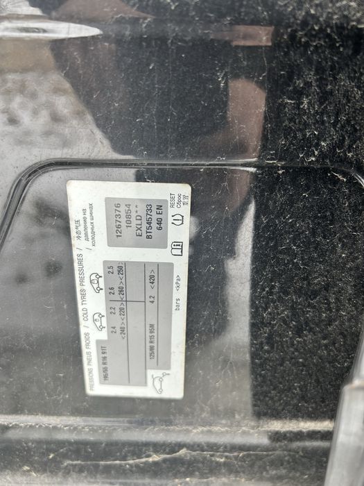Klapa bagaznika kompletna citroen c3 picasso 2011r EXLD