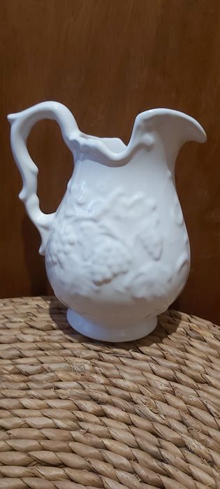 Старинный Молочник, Кувшин -Редкой формы