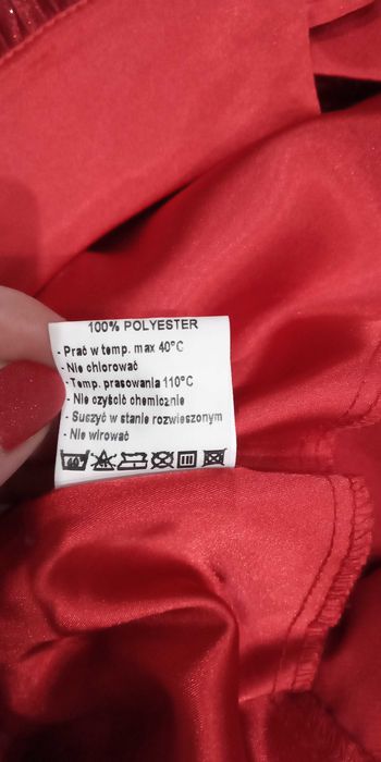 Czerwona sukienka