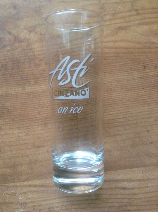 Zestaw szklanek do drinków z logo firmowym