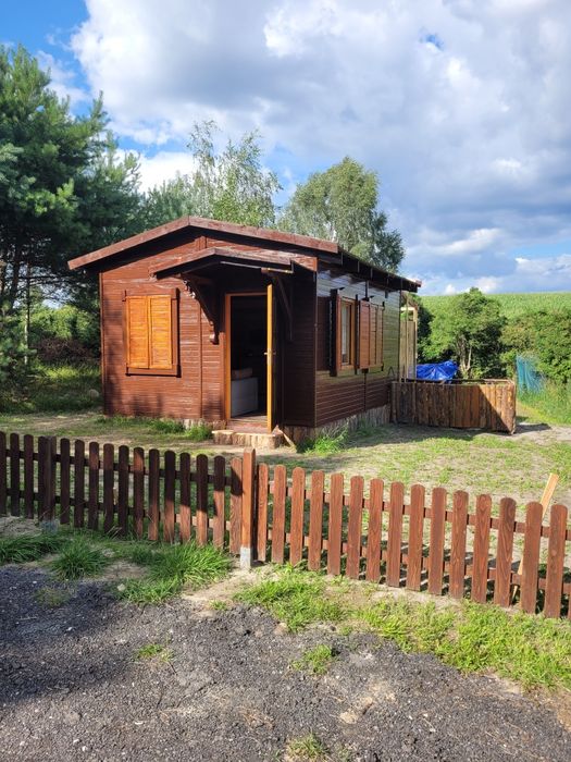 Sprzedam domek letniskowy 20m2 wraz z tarasem nad jeziorem