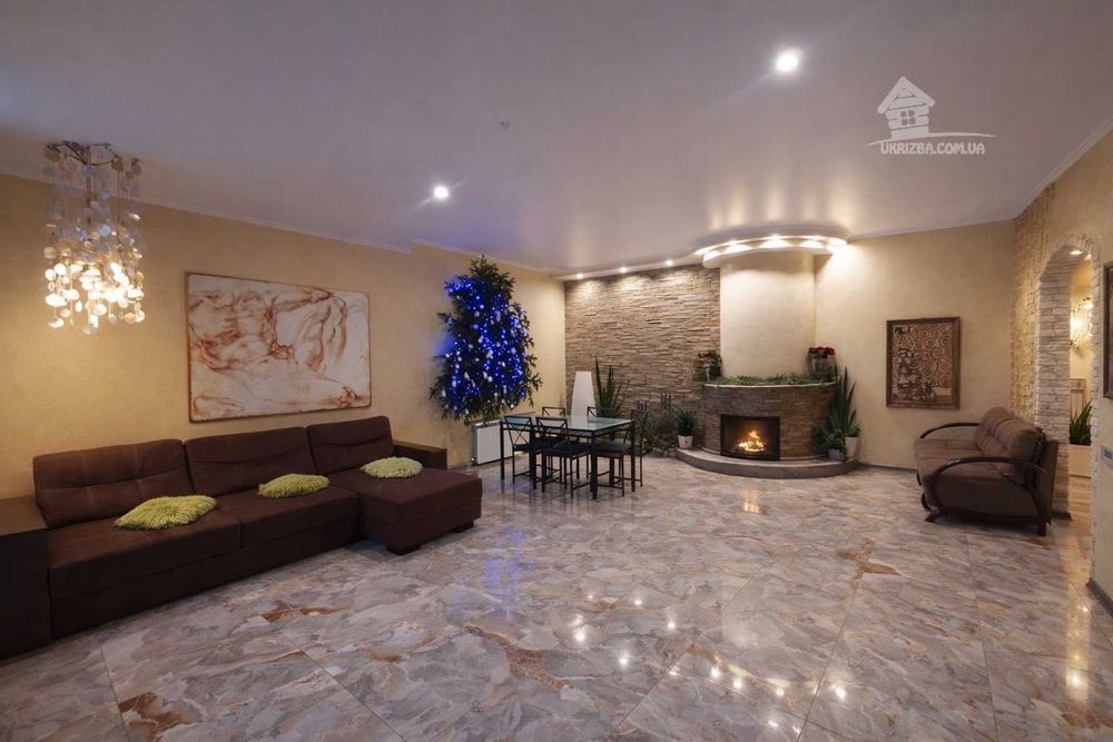 Дом 450 кв. До 35 человек. Сауна, беседка, теннис, генератор, бассейн.