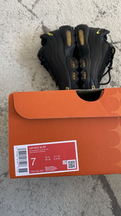 Nike Air Max 95 Corteiz Honey Black