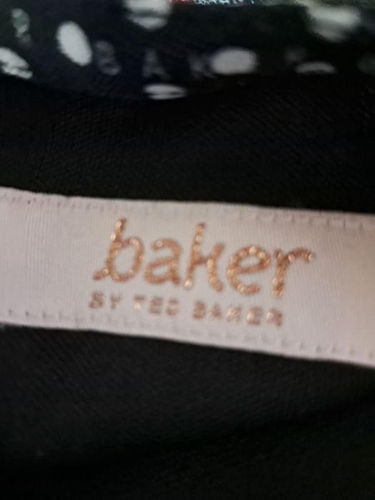 5€ Vestido de criança dos 12 aos 18 meses