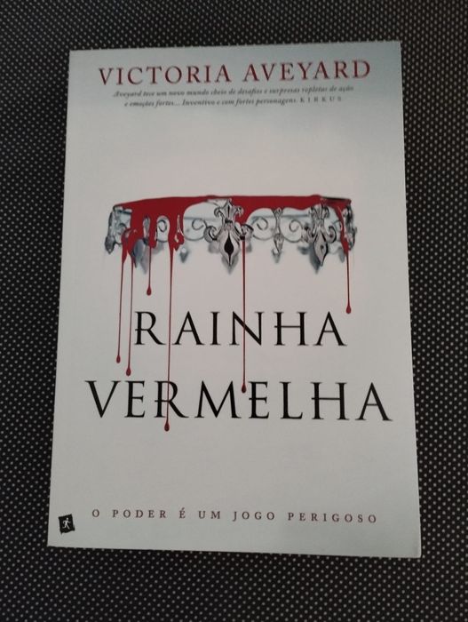 "Rainha vermelha" de Victoria Aveyard