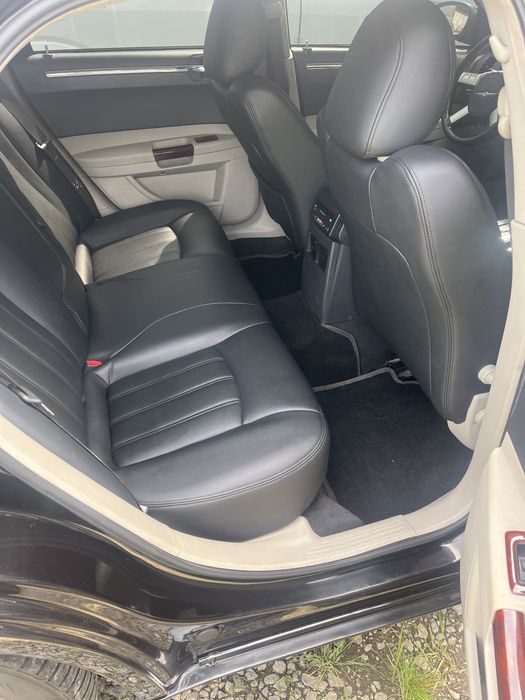 крайслер 300с заказ аренда авто на свадьбу