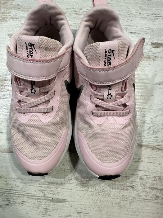 Кросівки на дівчинку, nike 30 розмір