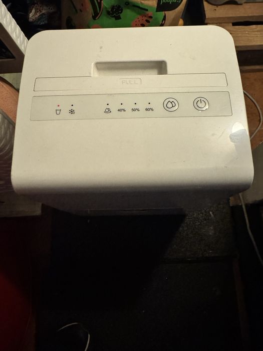 Desumidificador Daitsu ADDE-10 a funcionar