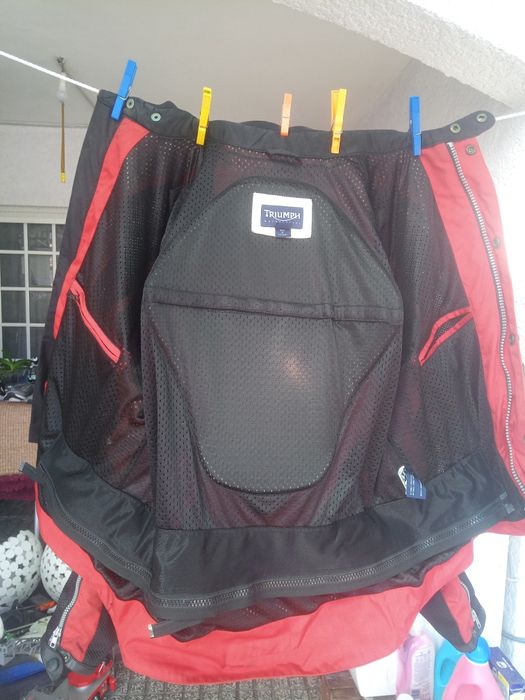 Casaca de mota da Triumph em bom estado