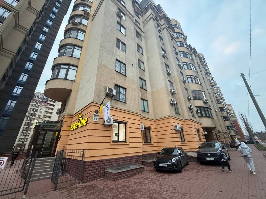 Дмитрівська 69 Продаж Паркомісця у Підземному Паркінгу Центр