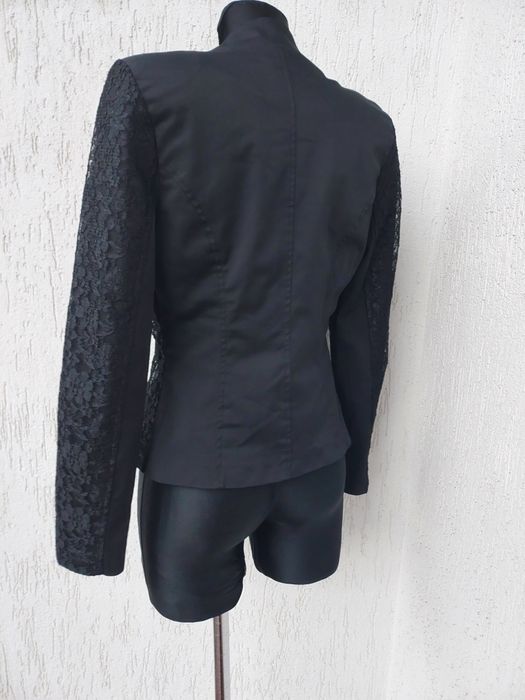 RODNIK Krótka elegancka marynarka w roz S/M.