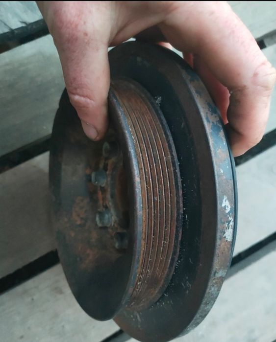 Шків колінвала Мерседес спринтер А6110301403  на мотор 611, 612, 646 і 2.9, 651