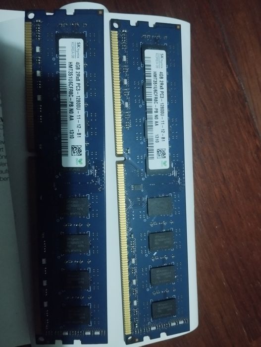 Vendo 2 memorias rams de 4 gb cada uma total 8 gb com frequência de 16