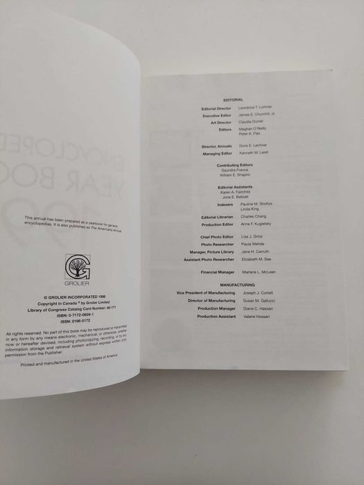 Encyclopedia Year Book 1996, 1 volume