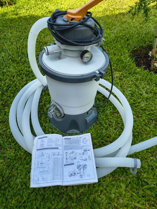 Bomba de filtragem piscina 3028l/h Bestway