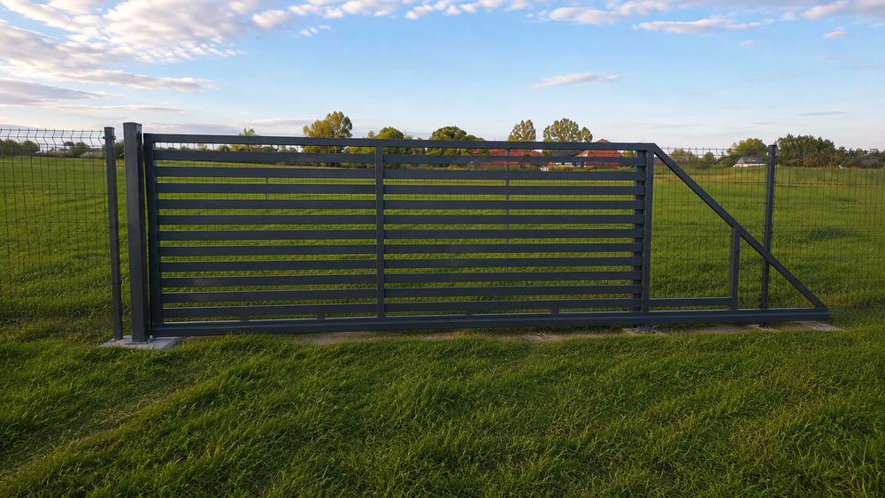 Brama Przesuwna Wypełnienie Palisadowe Poziome i Pionowe Wypełnienie Panelowe 3D