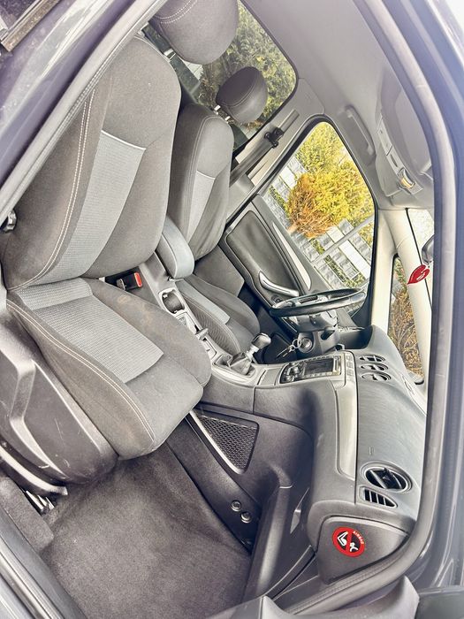Ford S-max 2011 2.0 Cdi 140KM 7os. 3rzedy foteli Zamiana