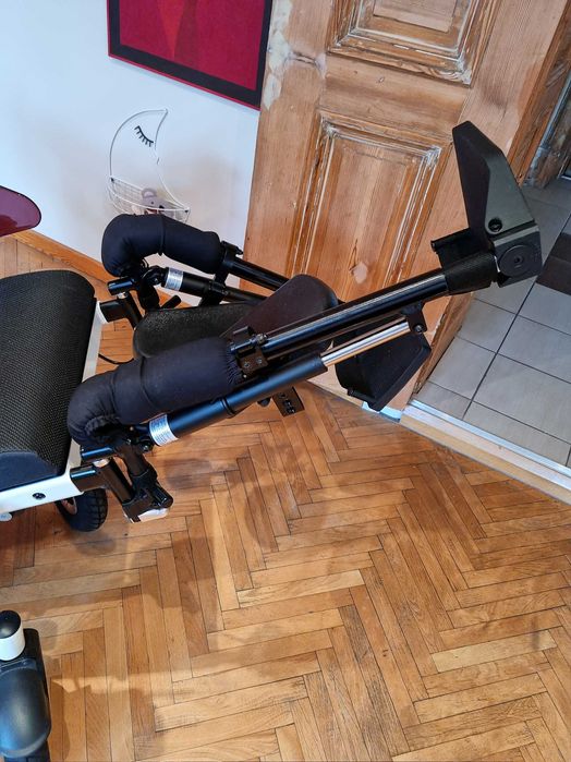 Elektryczny wózek inwalidzki De Luxe
