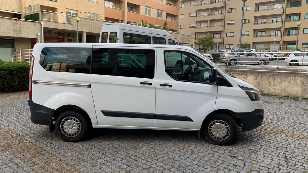 Ford Transit Custom 2.2 Ti 125cv 9 Lugares (IVA dedutível)