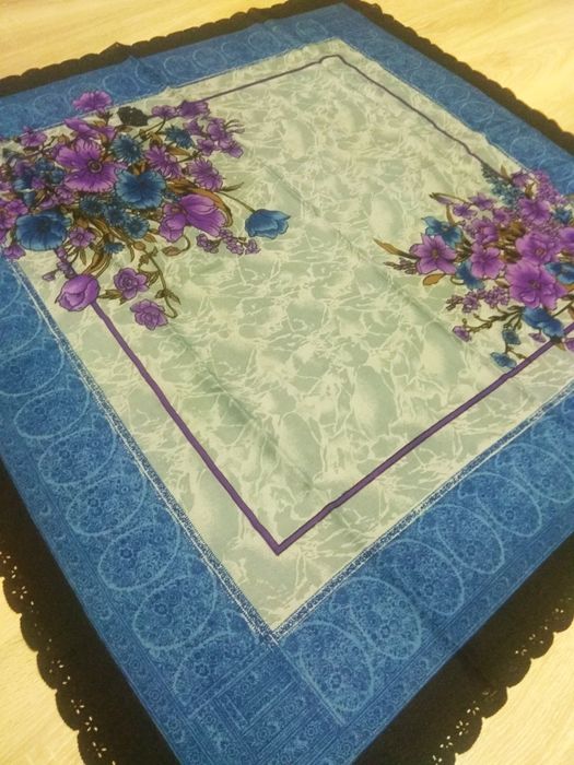 Cross Chusta w kwiaty