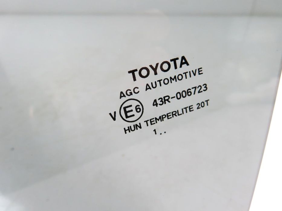 Vidro Da Porta Toyota Yaris Cross