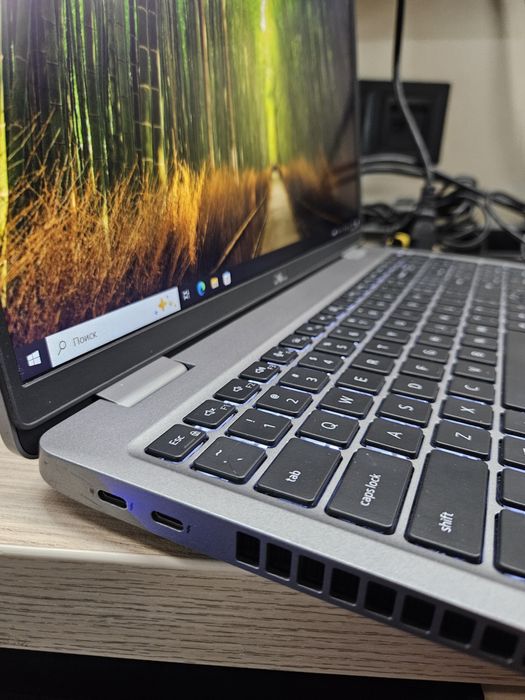 Ноутбук Dell Precession 3560 i5-1145G7/16Gb/512Gb/Nvidia T500/15.6 IPS