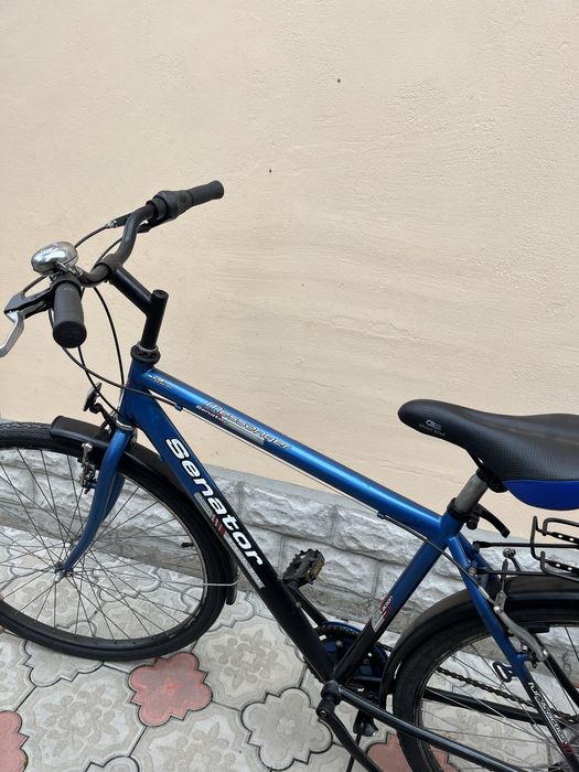 Велосипед синьо-чорний Senator