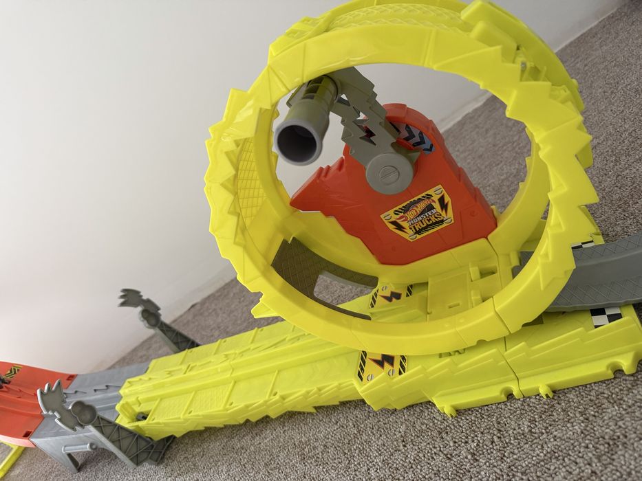 hot wheels power smashers ultrawyścig tor z autami