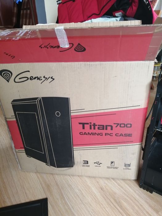 Komputer Gemingowy dla gracza "Tytan "700