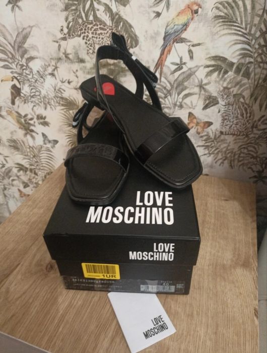 Sandały Love Moschino 40