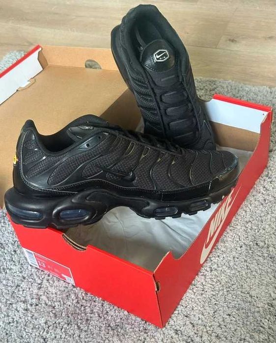 Buty Nike TN, czarne 40