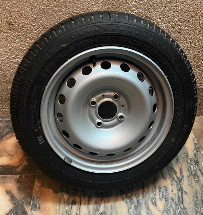 Pneu Michelin com Jante