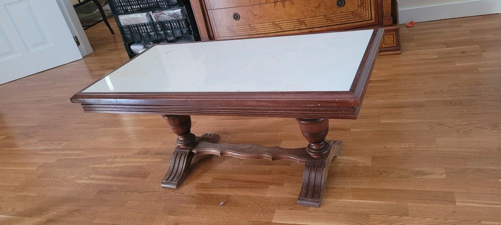 Mesa de centro madeira e tampo de mármore