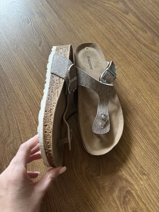 Нові шльопанці, вєтнамки