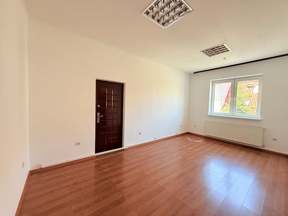 Приміщення на площі Петефі