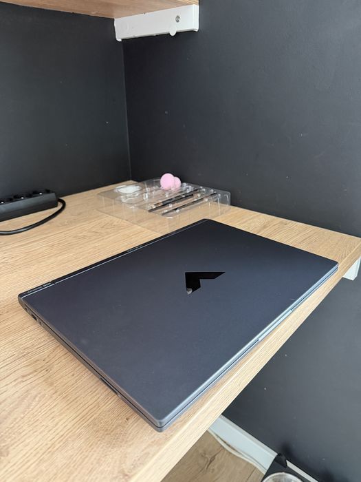 Setup gamingowy plus laptop gaming nowy