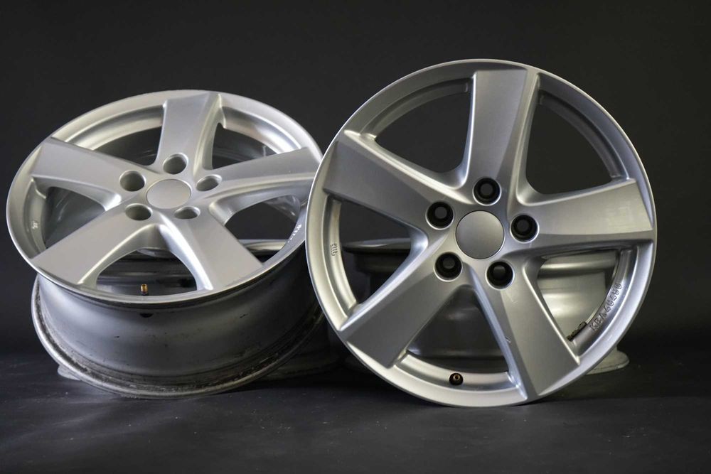 Alufelgi Felgi AUTEC R16 5x112 6,5J ET33 Audi Mercedes Seat Skoda VW