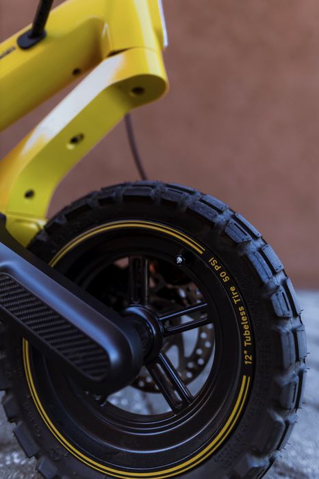 Trotinete Xiaomi Mi Scooter 6 Ultra Amarela