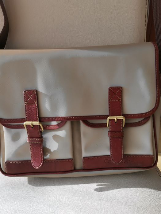 Torebka, torba mieszcząca A4Calvin Klein