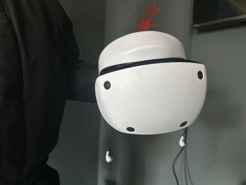 Продам VR-окуляри для PlayStation 5 (PS VR2)