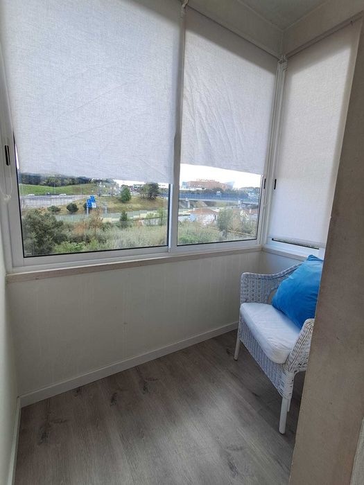Quarto em apartamento na Rua do Pisão