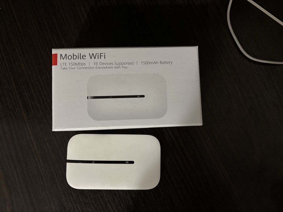 Чудовий gsm модем huawei