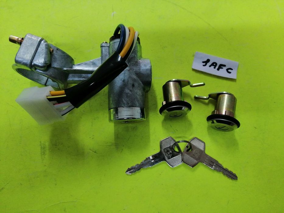 Kit canhões portas e canhão ignição completo com chaves Nissan