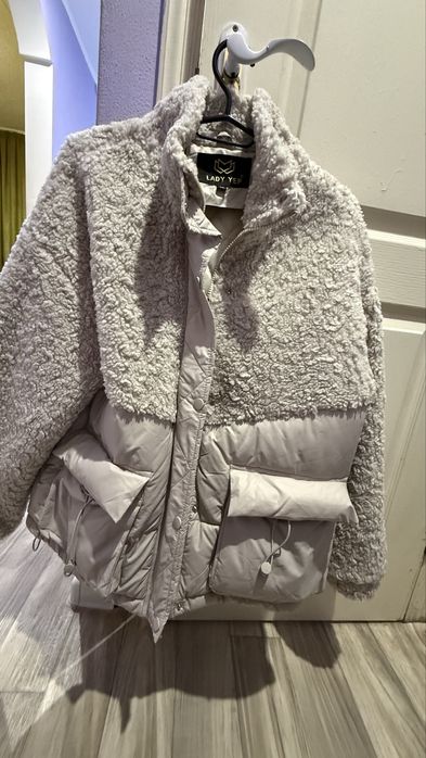 Куртка в гарному стані