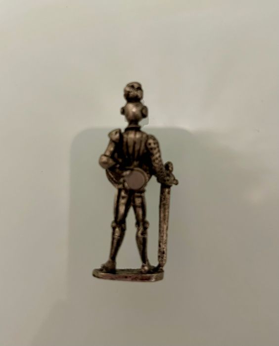 Ryycerz magnes na lodówkę lub tablicę z Heidelbergu w Niemczech