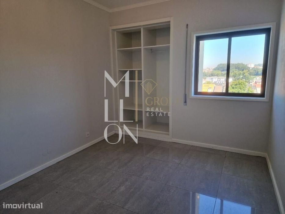 Apartamento T3 Renovado com Suite e Excelente Exposição Solar | Paços