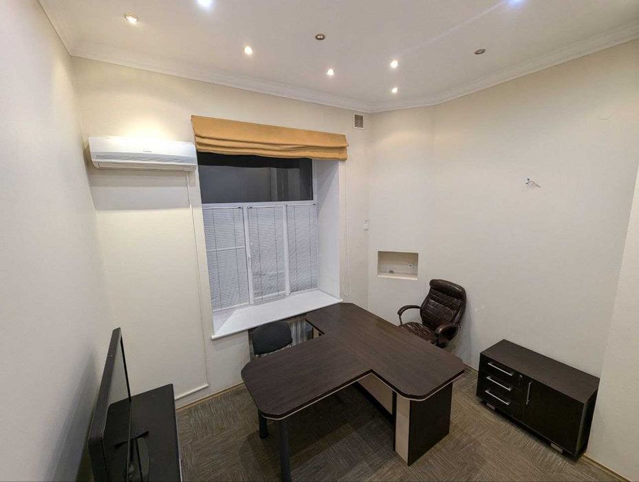 Офіс S=98 кв.м. центр метро Палац Спорту Гулівер