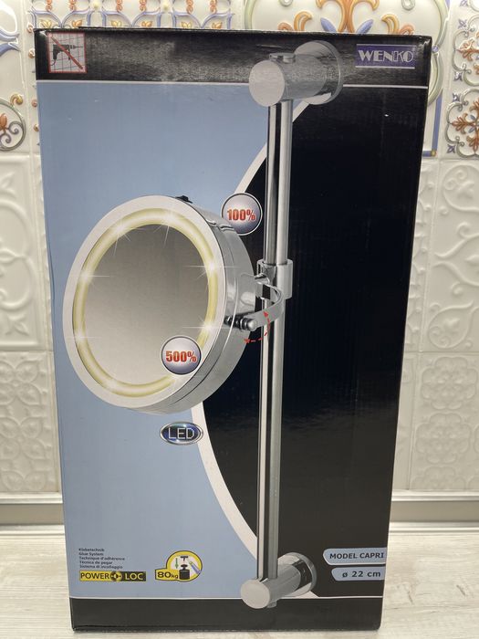 Зеркало косметическое и штанга снастенное,с подсветкой,Германия,Wenko