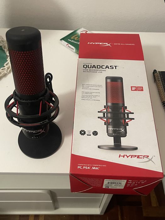 Microfone Quadcast Hyper